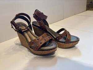 Sonoma Goods for Life Brown Studded Cork Wedge Heel Sandals Size 6